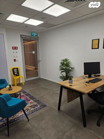 משרדים, יגאל אלון 94, תל אביב יפו