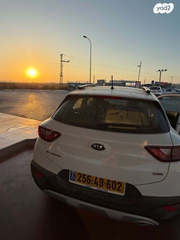 מודעת רכב קיה סטוניק