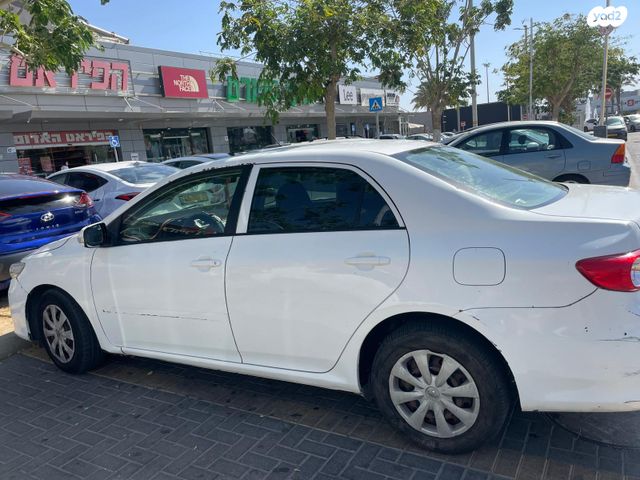 טויוטה קורולה