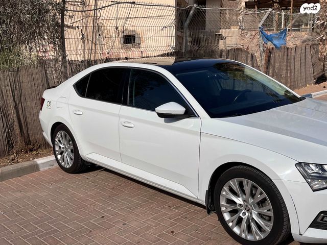 מודעת רכב סקודה סופרב