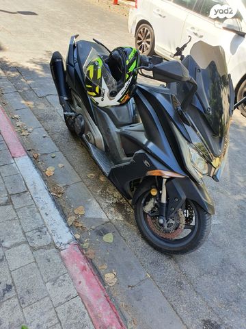 מודעת רכב קימקו AK 550