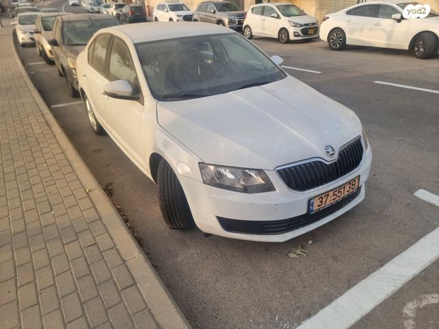 סקודה אוקטביה