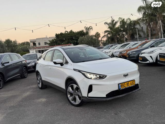 מודעת רכב ג׳ילי Geometry C