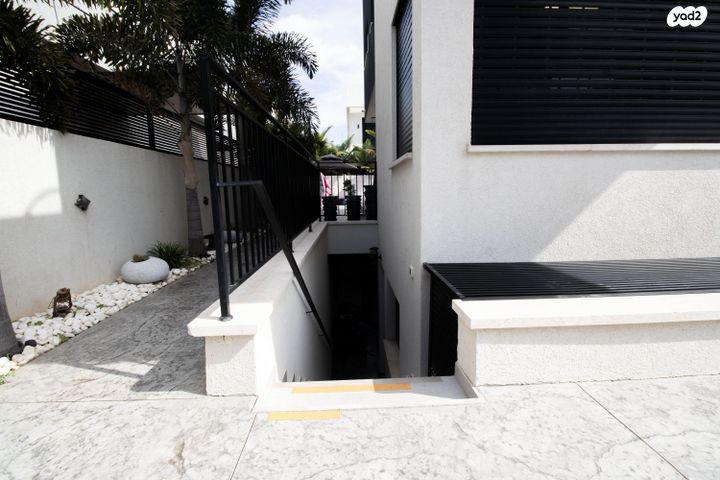 דו משפחתי, האחווה 31, שרונה, כפר יונה