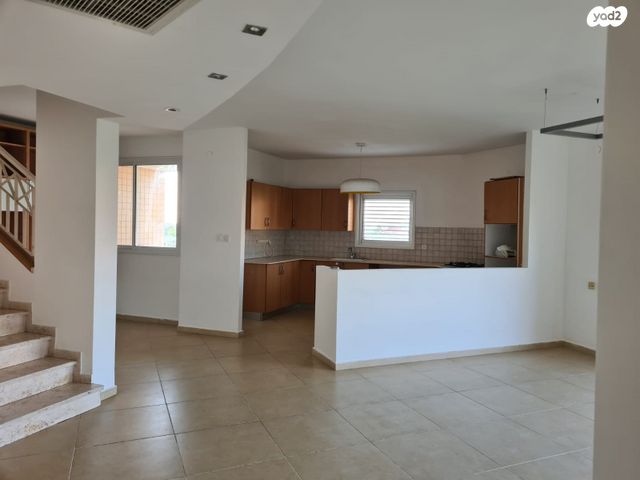 דופלקס, הסחלב 12, קרית הפרחים - 2005, רעננה