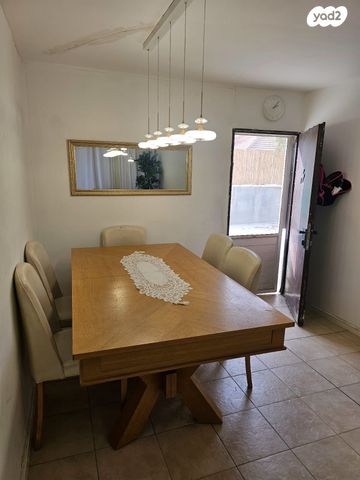 הרב עוזיאל 18