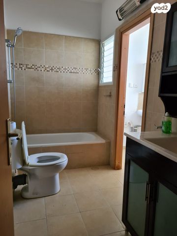 דופלקס, הסחלב 12, קרית הפרחים - 2005, רעננה