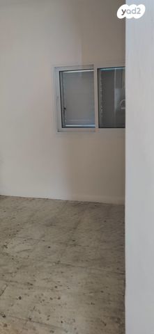 דירה, שדרות פנחס ספיר 9, קרית ים ג', קרית ים