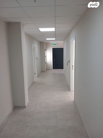 משרדים, 672 1, דאלית אל כרמל, דאלית אל כרמל