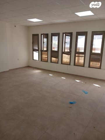 משרדים, 672 1, דאלית אל כרמל, דאלית אל כרמל