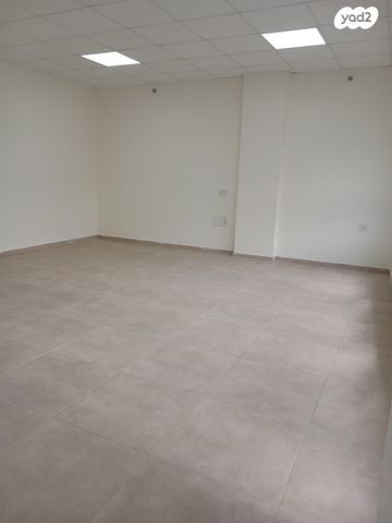 משרדים, 672 1, דאלית אל כרמל, דאלית אל כרמל