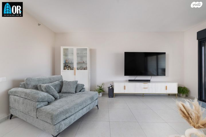 דירה, הנמל, נאות רבין, יבנה