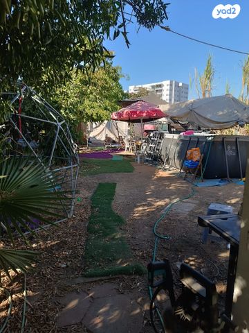 דו משפחתי, הירדן, חבצלת, רחובות