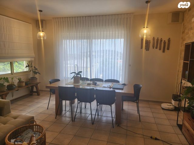 בית פרטי/ קוטג', כפר ורדים