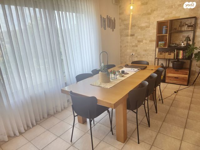 בית פרטי/ קוטג', כפר ורדים