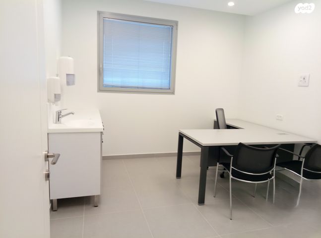 קליניקות, תל אביב יפו