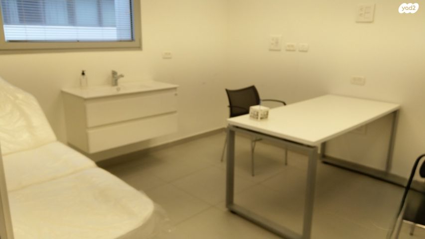 קליניקות, תל אביב יפו