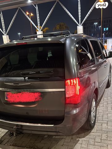 גראנד וויאג'ר 4X2 Touring אוט׳ מיניוואן / MPV 7 מק 3.6 (279 כ״ס)
