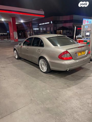 מודעת רכב מרצדס-בנץ E-class