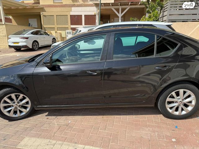 סקודה אוקטביה