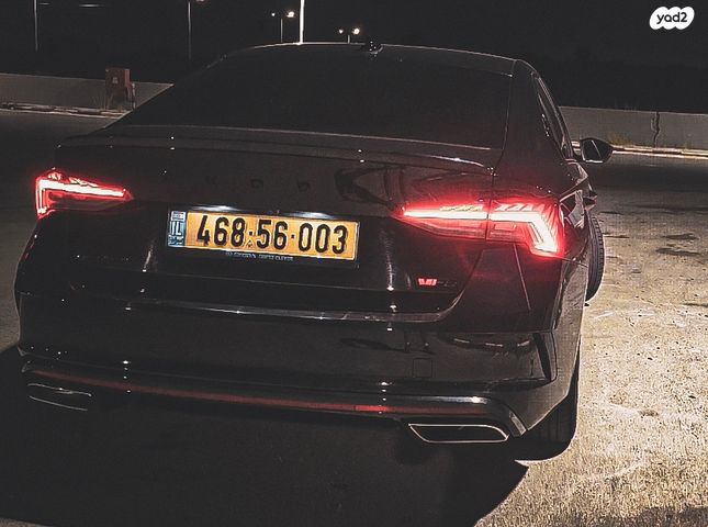 אוקטביה  RS אוט׳ סדאן 4 דל 2.0 (245 כ״ס)