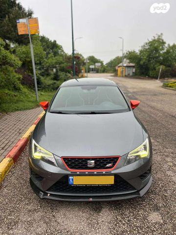 מודעת רכב סיאט לאון