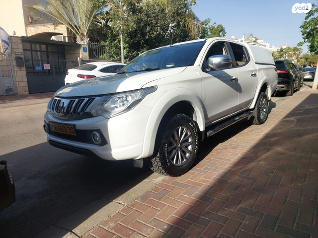 מיצובישי טרייטון / L200