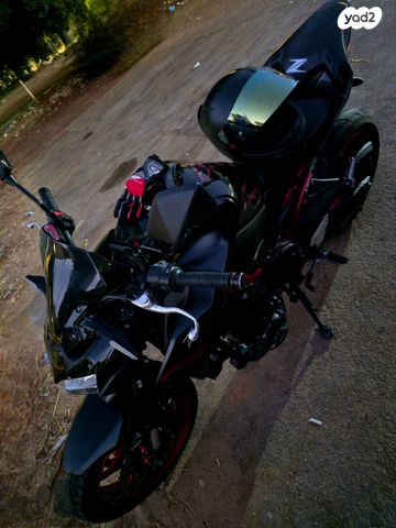 קאוואסאקי Z900