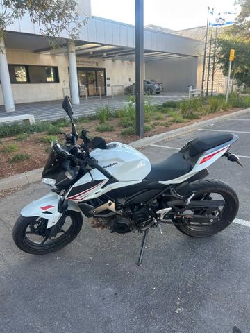 קאוואסאקי Z400