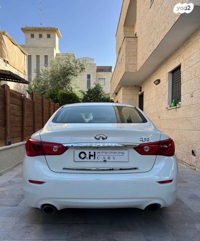 אינפיניטי Q50