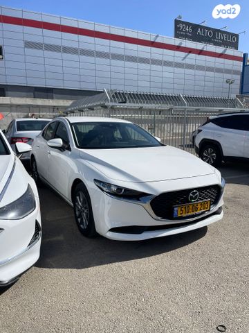 מודעת רכב מאזדה 3