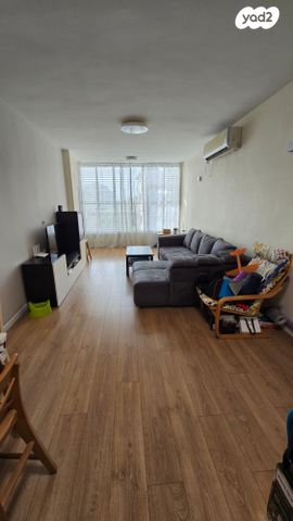 דירה, שדרות בר אילן 45, דרום מערב ותיק, בת ים