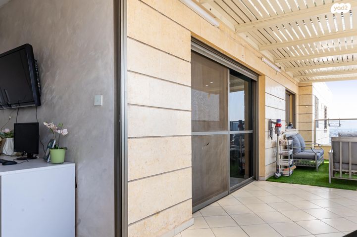 גג/ פנטהאוז, הציונות 32, רובע הקריה, הסיטי, אשדוד