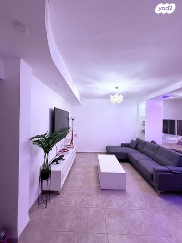 דירה, נורדאו 55, מרכז העיר, קרית אתא