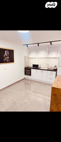 רחבעם זאבי 2