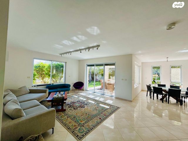 בית פרטי/ קוטג', השיזף 136, שורש, שורש