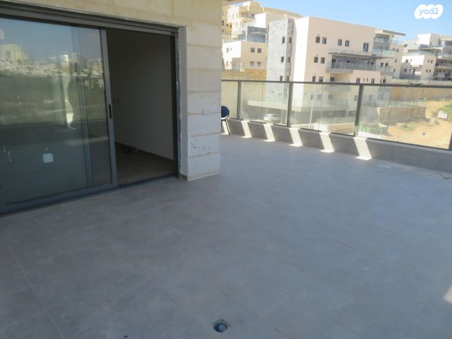 גג/ פנטהאוז, נחל שניר 7, רמת נבון . הר כרמי, כרמיאל