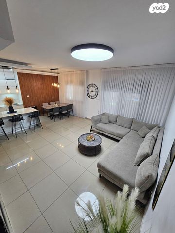 דופלקס, האגרוף, עכו