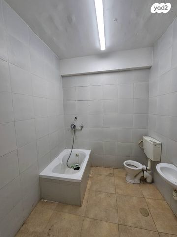 דירת גן, ז'בוטינסקי, גני אילן, קרית אונו