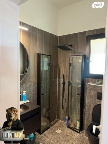 גג/ פנטהאוז, יהדות מקסיקו 1, רמת יורם, נתיבות