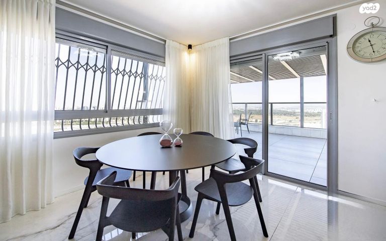 גג/ פנטהאוז, משה לוי, נאות שמיר, רמלה