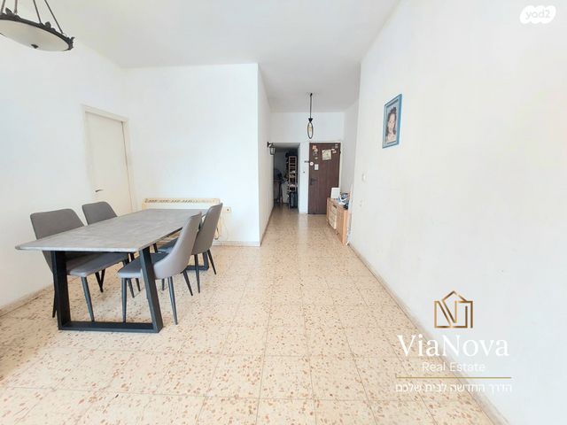 דירה, אחים קיבוביץ', ב' / צפון מערב העיר, רחובות