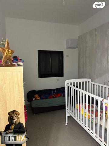 גג/ פנטהאוז, יהדות מקסיקו 1, רמת יורם, נתיבות