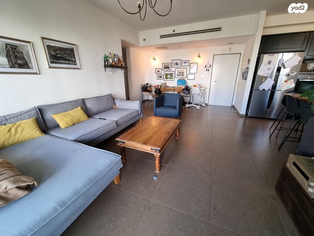 דירה, ישורון, הוד השרון