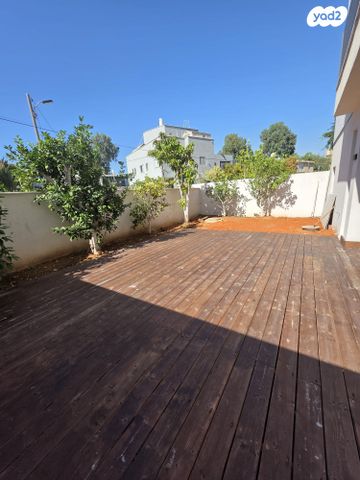 דירת גן, דרך בן צבי 91, קרית שלום, תל אביב יפו