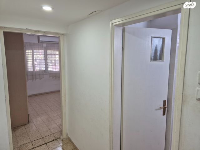 דו משפחתי, אפק