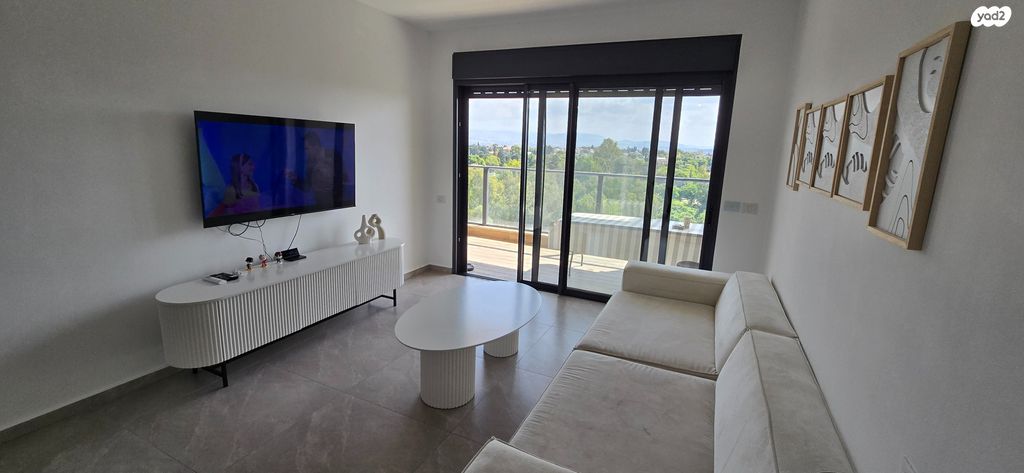 דירה, דרך השלום 21, הכרם ג', עכו