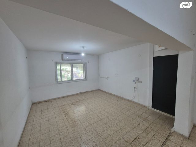 דו משפחתי, אפק