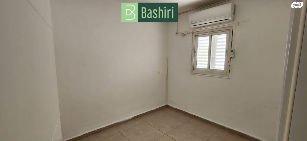 דירת גן, בבא סאלי, קרית שמונה