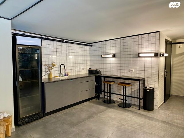 דירה, הנמל 42, שער פלמר, תחנת רכבת השמונה, חיפה